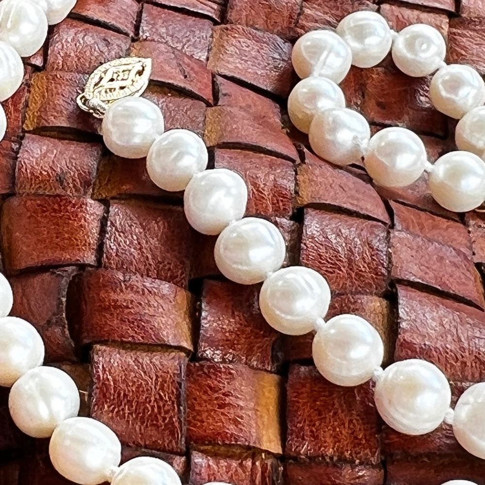 14kt gold natural pearl necklace and natural pearl bracelet hand-knotted AKOYA